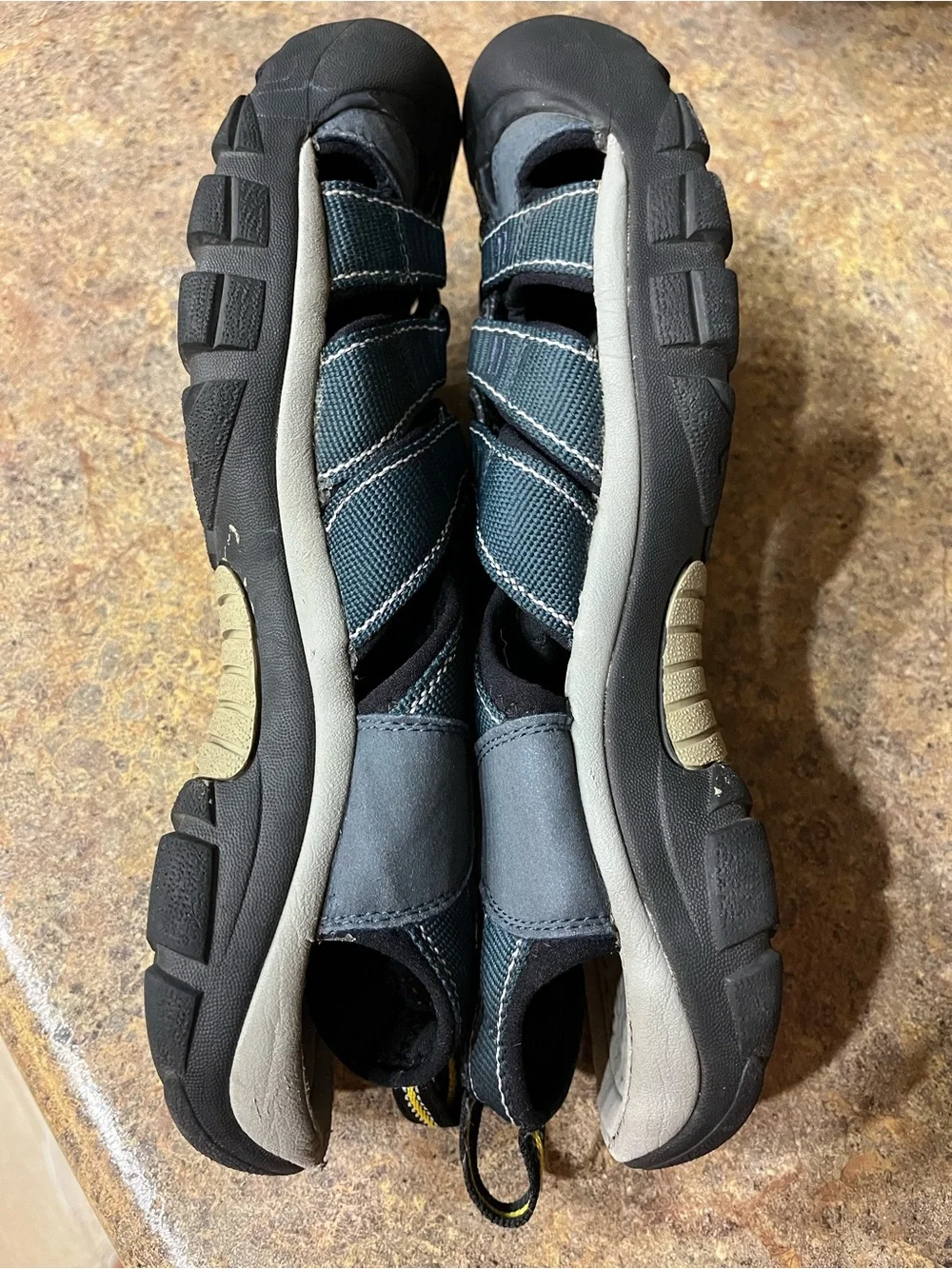 KEEN Newport H2 Sandals Navy Grey Closed Toe Water Hiking Men’s Sz 10 Vacation